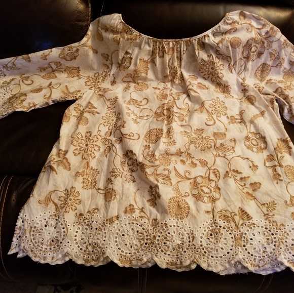 Ruby Rd Top - Picture 2 of 4